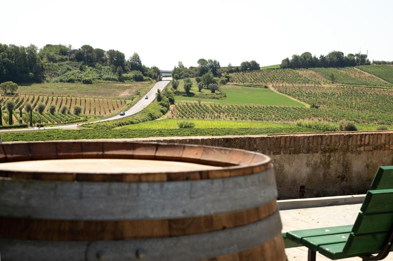 Monna Caterina Wine Resort Винчи Экстерьер фото